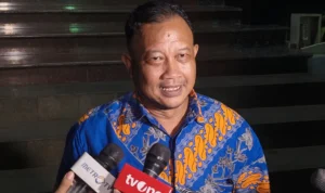 Image Credit Special - Kompolnas Commissioner Choirul Anam revealed the results of the ethics trial. The former Head of Criminal Investigation Unit for the South Jakarta Metro Police, AKBP Bintoro, received a dishonorable discharge (PTDH) for allegedly bribing the Prodia boss's son.