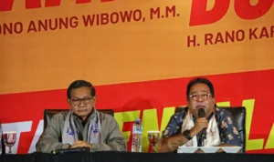 Image Credit Joanito De Saojoao/Beritastau - Candidate for Governor and Deputy Governor of DKI Jakarta number 3 Pramono Anung (left) together with Rano Karno delivering a press statement regarding the quick count results of the Regional Head Election (Pilkada) in Jakarta, Wednesday, November 27, 2024.