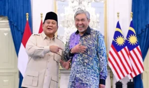 President Prabowo Subianto received a courtesy visit from Malaysian Deputy Prime Minister, Dato' Seri Ahmad Zahid bin Hamidi at the Merdeka Palace, Jakarta, Tuesday, April 22, 2025. (Photo: Muchlis Jr - Presidential Secretariat Press Bureau)