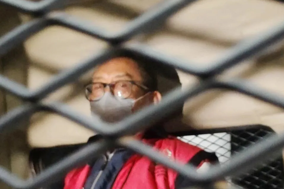 Illustration - Suspect in the alleged obstruction case of the Attorney General's Office, TB (Tian Bahtiar) as JAKTV News Director, sits in a prison car at the Attorney General's Office Building, Jakarta, Tuesday (4/22/2025). (Antara/Nadia Putri Rahmani)