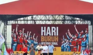 President Prabowo Subianto gave a gift to workers on International Workers' Day or May Day 2025 by forming the National Workers' Welfare Council. (Lizsa Egeham).