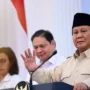 President Prabowo Subianto gathered a number of Ministers of the Red and White Cabinet as well as the Governor of Bank Indonesia, Chairman of OJK, Head of LPS, Head of BPS, and President Director of Himbara at the State Palace, on Friday (21/3/2025). (Coordinating Ministry for Economic Affairs Document)