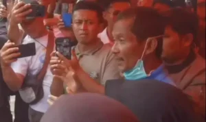 Relative of the victim of the Garut ammunition explosion incident, Agus Setiawan (Beritasatu/Herlan Adiwisastra)